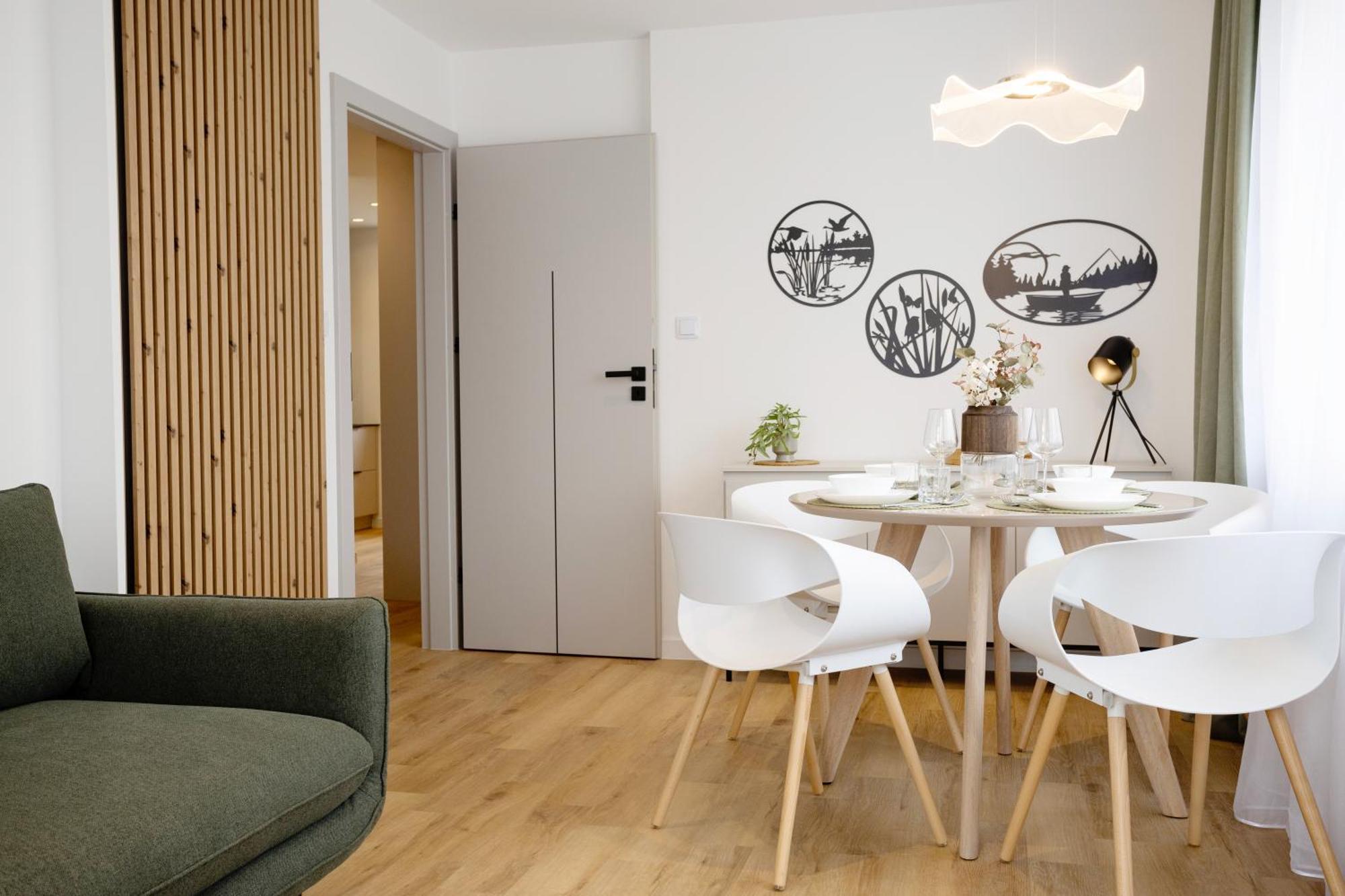 The Ground Floor - Centrum Apartment *